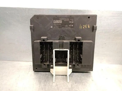 5Q0937084AA módulo confort para AUDI A3 (8V1 8VK) 2.0 TDI 2012 5581143 - Immagine 1 di 4