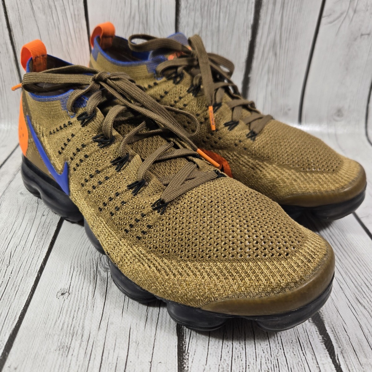 Nike Air VaporMax Flyknit 2 Mowabb for Sale | Authenticity Nike Air VaporMax Flyknit 2 Mowabb for Sale | Authenticity