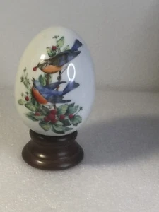 1984 Vintage Avon Porcelain Egg With Wooden Stand “Summer Song” - Picture 1 of 5
