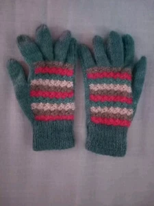 Women's Handknitted Angora (goat) 100% Wool Gloves. Green Multi. New - Picture 1 of 4