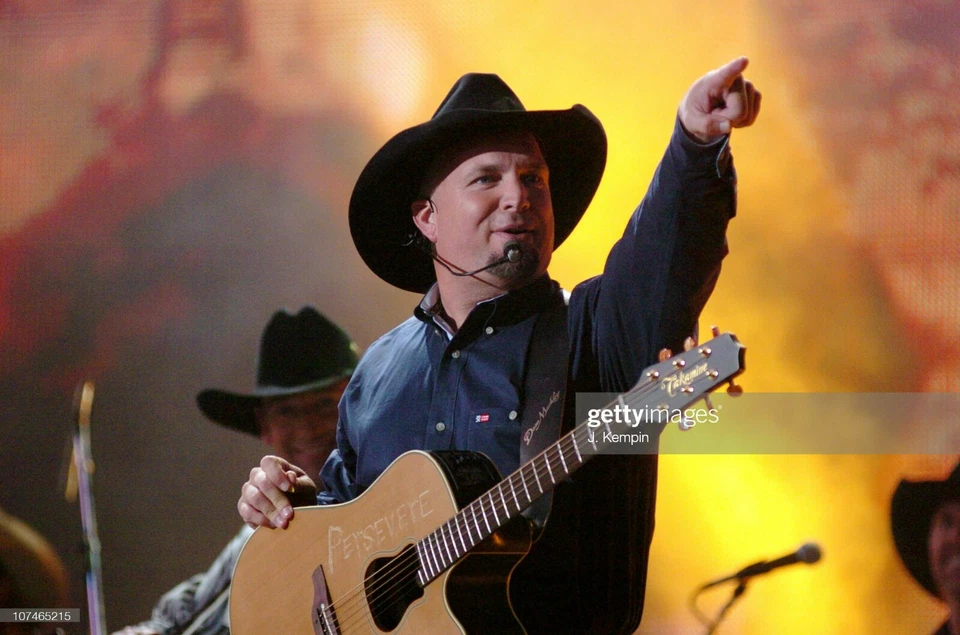 Garth Brooks Concert Tickets - Cincinnati, OH. May 14th, 2022 - Image 1 of 1
