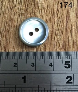 GREY PEARLIZED BUTTONS 17mm SET OF 7 - Picture 1 of 2