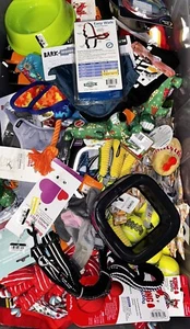 Pet Pallet (over 250 Items ) Dog Cat Supplies - Picture 1 of 3
