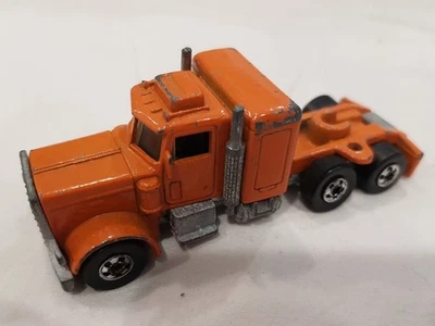 Hot Wheels Steering Rigs Peterbilt Semi 复古压铸黑墙 1981 橙色 — 第 1/4 张图片