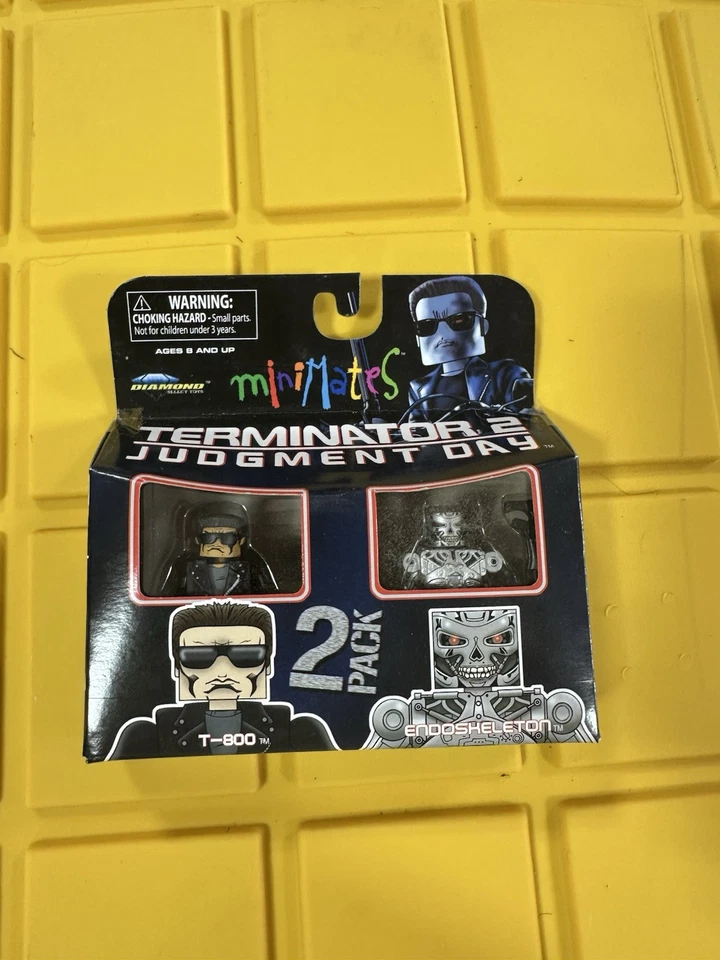终结者 2 Minimates T-800 和内骨骼审判日 2 英寸人偶套装 H58 #4 — 第 1/2 张图片