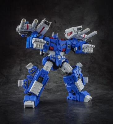 Iron Factory IF EX-44 CityCommander Mini Ultra Magnus Reprint Figure - Image 1 of 4