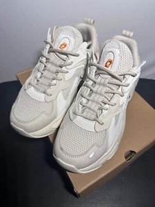 Lotto Women's Chunky Platform Fashion Sneakers Grey/ Cream Lace-Up Casual Size 8 - Picture 1 of 16