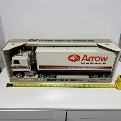 Vintage Nylint Cadet GMC 18-Wheeler Semi-Truck No. 910 Arrow Automotive Promo - Image 1 of 4