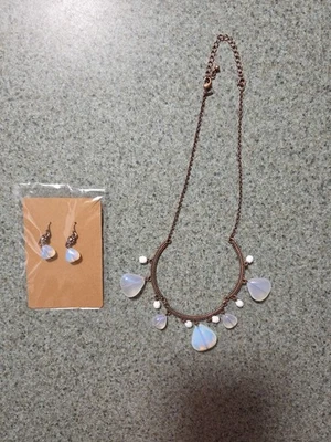 Conjunto de collar y pendiente de cuentas de berenjena acrílico cobre e irridecente NUEVO Foto 1 de 4