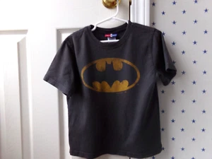 Boys BATMAN Logo JUNK FOOD Loves GAP Gray/Black Made in USA T-Shirt Size 5 Years - Picture 1 of 19