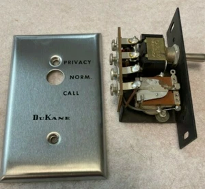 Vintage NOS Dukane Model 9A425 Call-In Switch with Wall Plate, 1959 - Picture 1 of 6