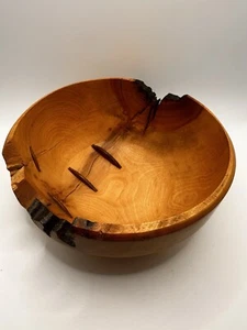 Eastern Sycamore Live Edge Wooden Bowl Signed H. Murray NJ W/Butterfly Keys - Picture 1 of 13