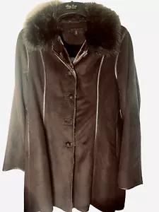 Anne Klein Winter Coat Faux Fur Collar & Lining Super Soft Button Up Size Medium - Picture 1 of 10