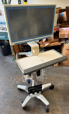 Advantech POC-W211/Nicolet/Natus EEG con carro Foto 1 de 4