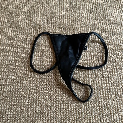 Skims Onyx Faux Leather  T-String Thong, Size XXS New - Image 1 of 3