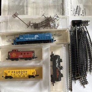 Model Power Loco 7561 Conrail GP-40 3073 N PSL 8671 ATSF 999005 Tank Train &More - Picture 1 of 7