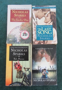 LOT 4 PB STANDALONE NOVELS BY NICHOLAS SPARKS: THE LUCKY ONE; THE LAST SONG ++ - Imagen 1 de 4