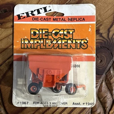 1/64 Case Orange Gravity Wagon - Image 1 of 2