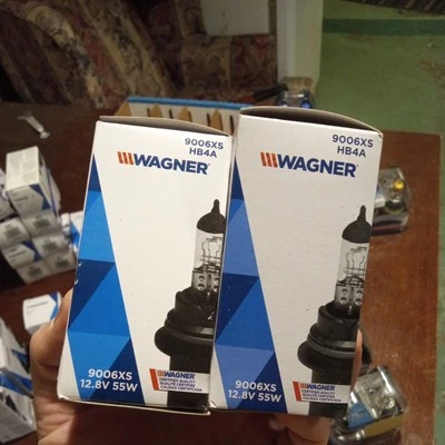 (2) Bombillas halógenas Wagner STANDARD 9008 H13 12V 60/55W DOS BOMBILLAS NUEVAS Foto 1 de 2