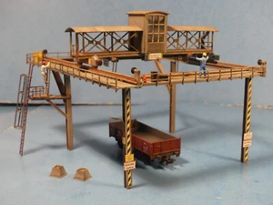 Portalkran Piko 61102 Brückenkran Laufkran m Figuren - Kran H0 1:87 - Kranbrücke - Bild 1 von 8