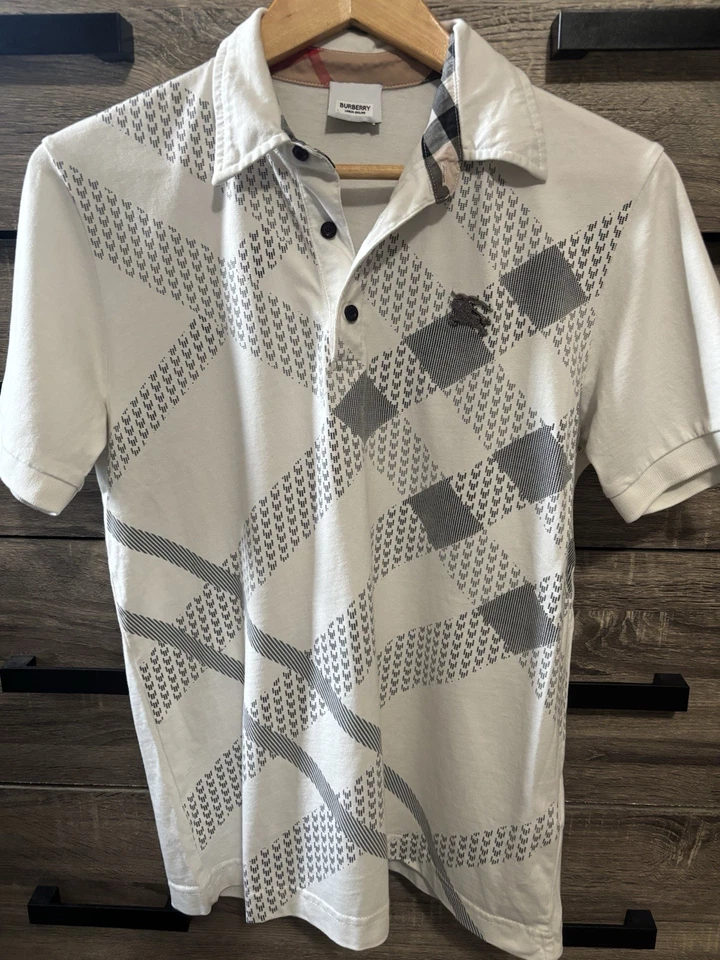 博柏利男式 Polo 衫,尺寸 M — 第 1/4 张图片