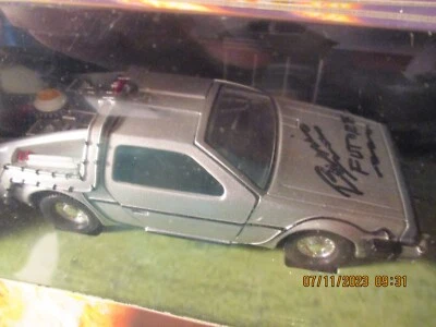 Corgi 1:36 Back to the Future Delorean Time Machine W/ Doc BROWN SIGNED  BARRIS! - Image 1 of 4