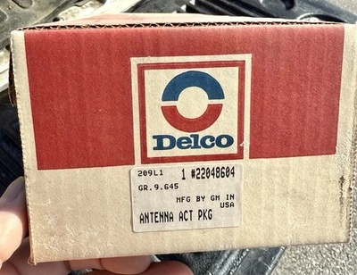 NOS GM OEM Power Radio Antenna Assembly Cadillac Chevy Buick Oldsmobile 1981-89 - Image 1 of 4