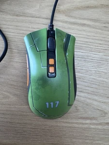 Razer DeathAdder V2 (RZ01-03210300-R3M1) Przewodowa mysz do gier - Halo Infinite Ed - Zdjęcie 1 z 2