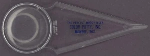 C1965 Farbkitt Messerfüller Monroe WI Werbung Vergrößerung Brieföffner - Bild 1 von 5