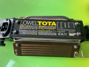 Lowel Tota-Light Tungsten Flood Light Photography Studio Light - Picture 1 of 5