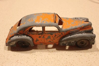 Juguete Hubley Kiddie #459 Taxi Cab Original Pintura Naranja y Neumáticos Negros Foto 1 de 4