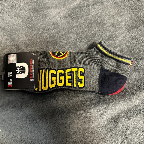 Official NBA U 3 Pair Low Cut Denver Nuggets Logo Socks New NWT Mens Size 6-12 Cover