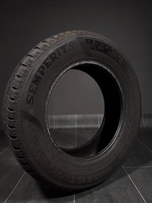 1 Winterreifen 195/65R15 91T Semperit Speedgrip 5 DOT 3721 8,5mm - Bild 1 von 2