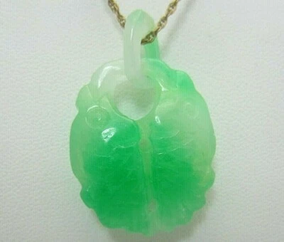 GIA Certified Jadeite Jade Pendant Fish Pisces Green Integral Bail 40.42 ct Foto 1 de 4
