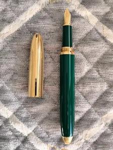 Rare Louis Vuitton Doc fountain pen by Omas gold and green lacquer - Bild 1 von 24