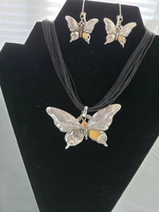 SUMMERY Silver Butterfly Pendant with Faux Leather Necklace & Butterfly Earrings - Picture 1 of 1
