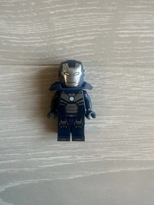 LEGO Super Heroes Iron Man Minifigure Tazer Armour Mark 30 Avengers Marvel 76166 - Picture 1 of 2
