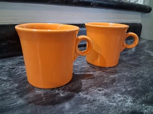 Fiesta Kaffeebecher MOHNORANGE Homer Laughlin HLC Classic O Ring Henkel 2er Set - Bild 1 von 9