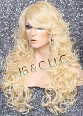 Peluca Full Heat OK Rizada Larga Mezcla Cabello Humano Rubio Pálido Bangs 613 Nueva con Etiquetas WBBT Foto 1 de 4