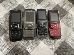4 UNITS SAMSUNG SLIDE MOBILE PHONES JOBLOT UNTESTED FAULTY PHONES - Photo 1 sur 1