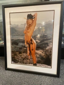 PAMELA ANDERSON MOVIE STAR SUPER MODEL PLAYBOY  22X27 FRAMED PHOTO SSA & PHOTO - Picture 1 of 5