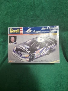 Revell - 2002 - 1/24 - #6 Mart Martin Viagra Taurus - #85-2399 - Nuovo - Foto 1 di 5