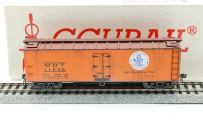 Frigorífico de madera HO Accurail 40' NYC Early Bird MDT 11958 RTR desgastado Foto 1 de 4