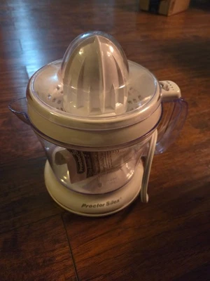 Proctor Silex Durable Juicit Modelo 66332RY 34 oz. Exprimidor de cítricos blanco Foto 1 de 4