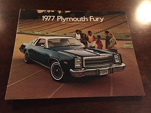1977 Plymouth Gran Fury Original Car Dealer Sales Brochure Catalog - Imagen 1 de 2