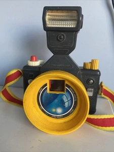 Fisher Price Vintage 35MM Crazy Camera with Flash Retro Child Toy 1988 - Picture 1 of 5