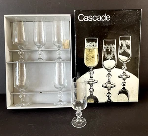 Cascade Bohemia Czech gravierte Kristallgläser Champagner Blumen Schnörkel 6 Unzen 6 Neu im Karton - Bild 1 von 7