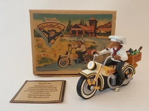 Figura Robert Shields Trickster Café Chef Coyote Rider en motocicleta + caja original - Imagen 1 de 20