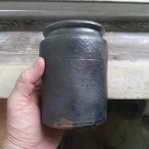 1860s SMALL STONEWARE JAR WITH DARK SLIP GLAZE HAND THROWN POTTERY - Picture 1 of 7