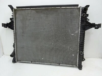 Radiador refrigerante de refrigeración del motor delantero Volvo XC90 2003-2006 2,9 L OEM AK220397 Foto 1 de 4
